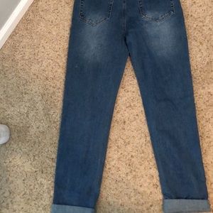 BOOHOO high waist ripped mom jeans